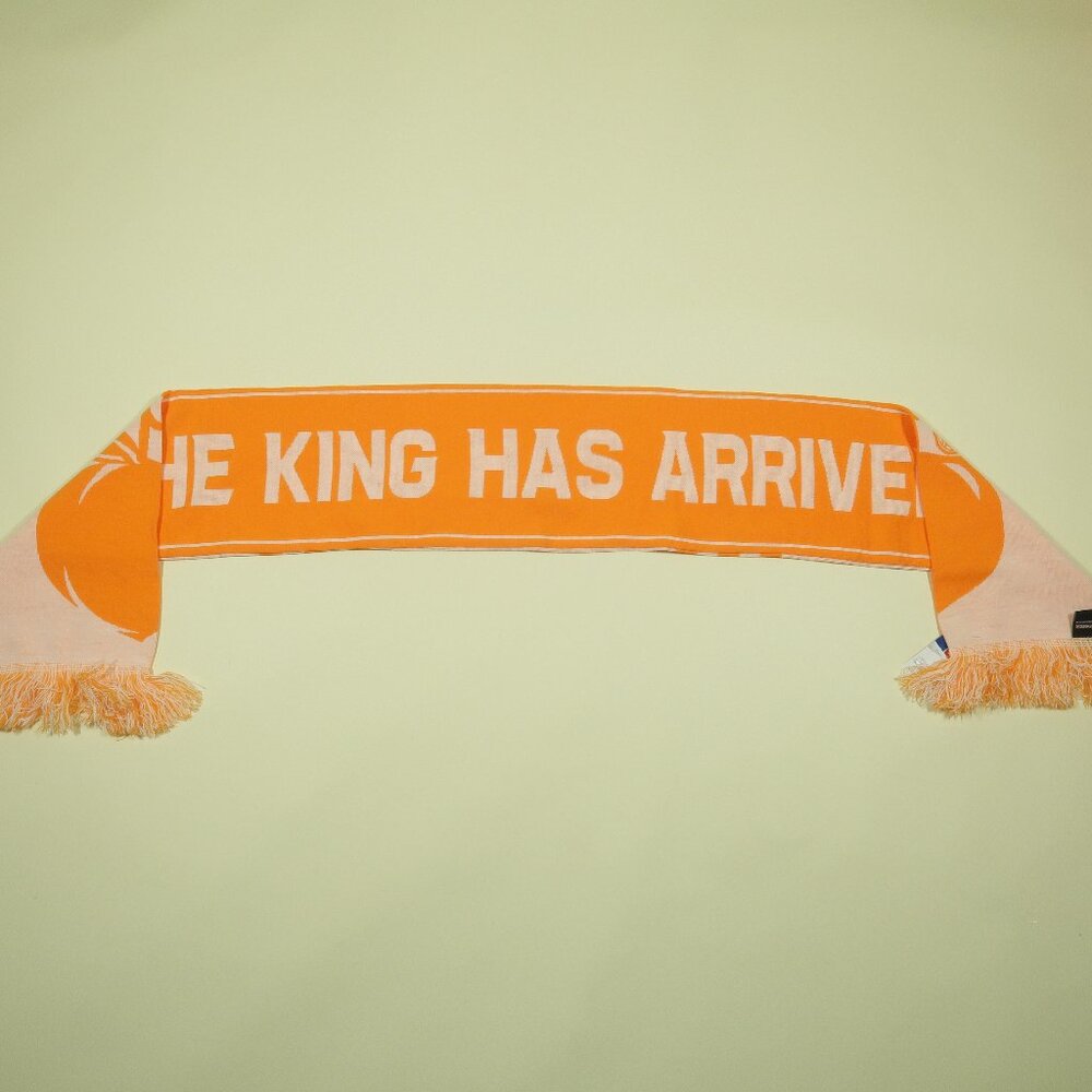 Atlanta United FC Peach Scarf The King Has Arrived New Ruffneck 2014